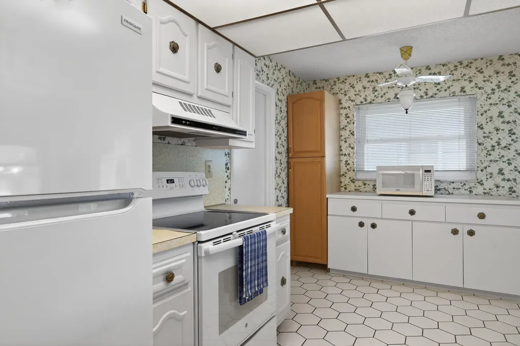 2028 SW 19th Avenue Boynton Beach FL 33426