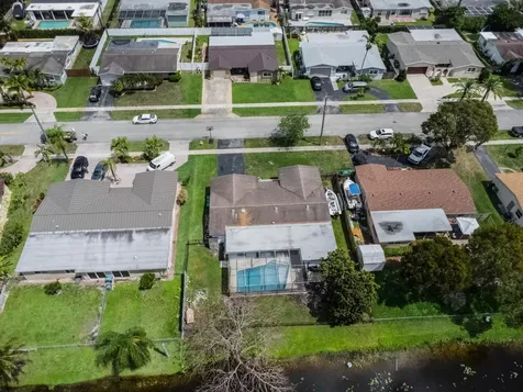 5221 SW 89th Avenue Cooper City FL 33328