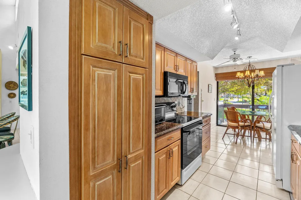 7809 Lakeside Boulevard Boca Raton FL 33434