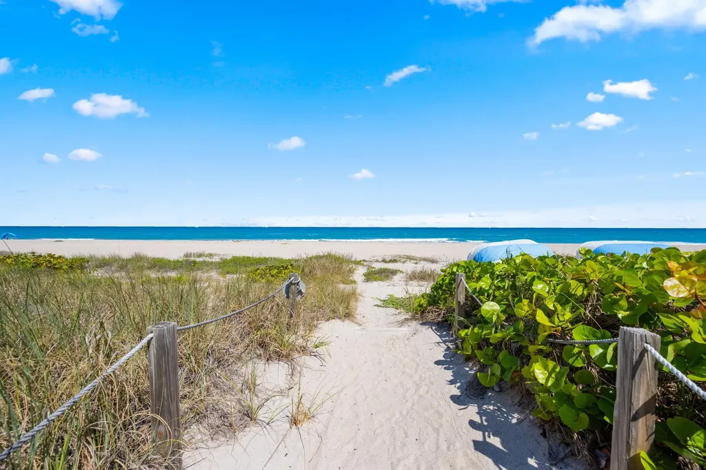 2580 S Ocean Boulevard Palm Beach FL 33480