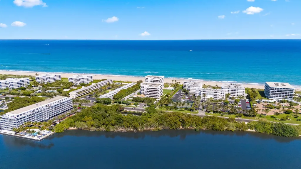 2580 S Ocean Boulevard Palm Beach FL 33480