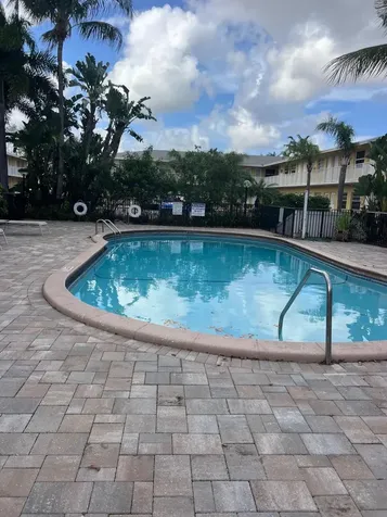 4051 NE 13th Avenue Oakland Park FL 33334