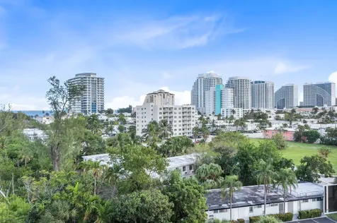 2530 NE 9th Street Fort Lauderdale FL 33304