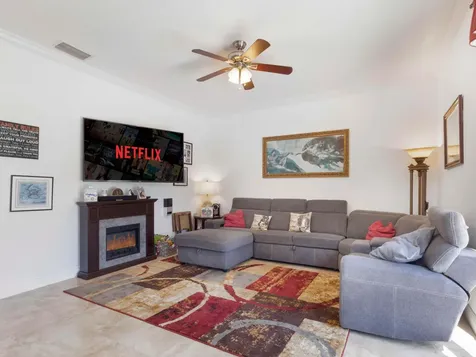 6025 Indian Forest Circle Lake Worth FL 33463