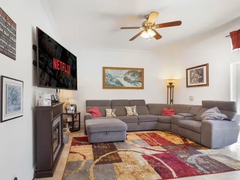 6025 Indian Forest Circle Lake Worth FL 33463
