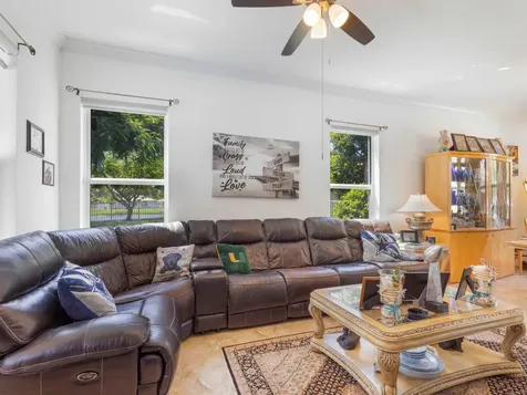 6025 Indian Forest Circle Lake Worth FL 33463