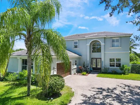 6025 Indian Forest Circle Lake Worth FL 33463