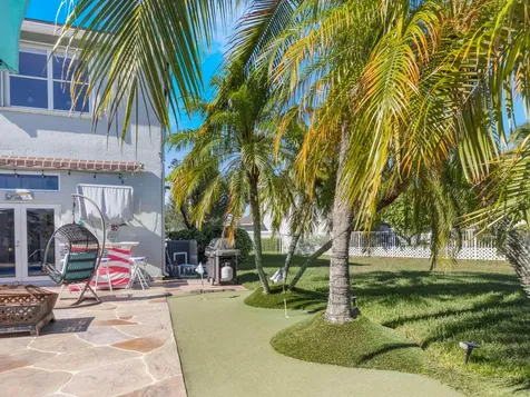6025 Indian Forest Circle Lake Worth FL 33463