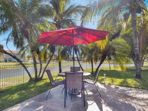 6025 Indian Forest Circle Lake Worth FL 33463