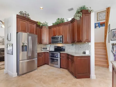 6025 Indian Forest Circle Lake Worth FL 33463