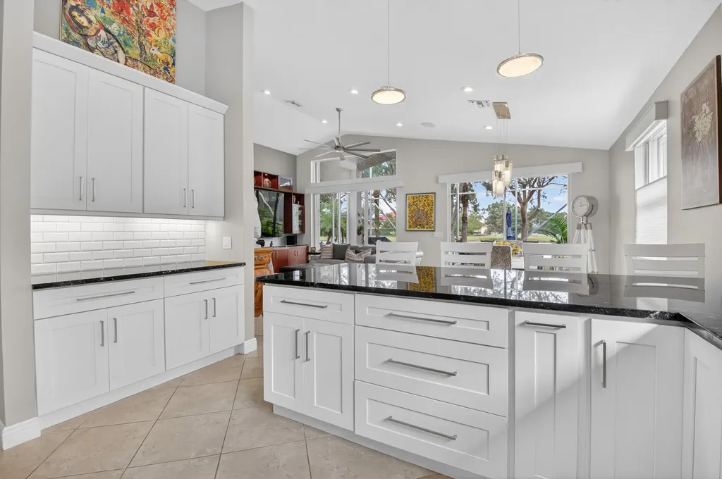 8647 Via Avellino Lake Worth FL 33467