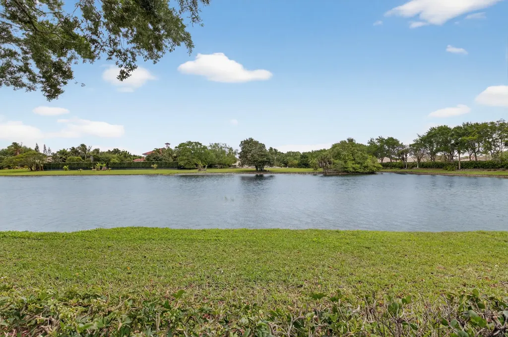 8647 Via Avellino Lake Worth FL 33467