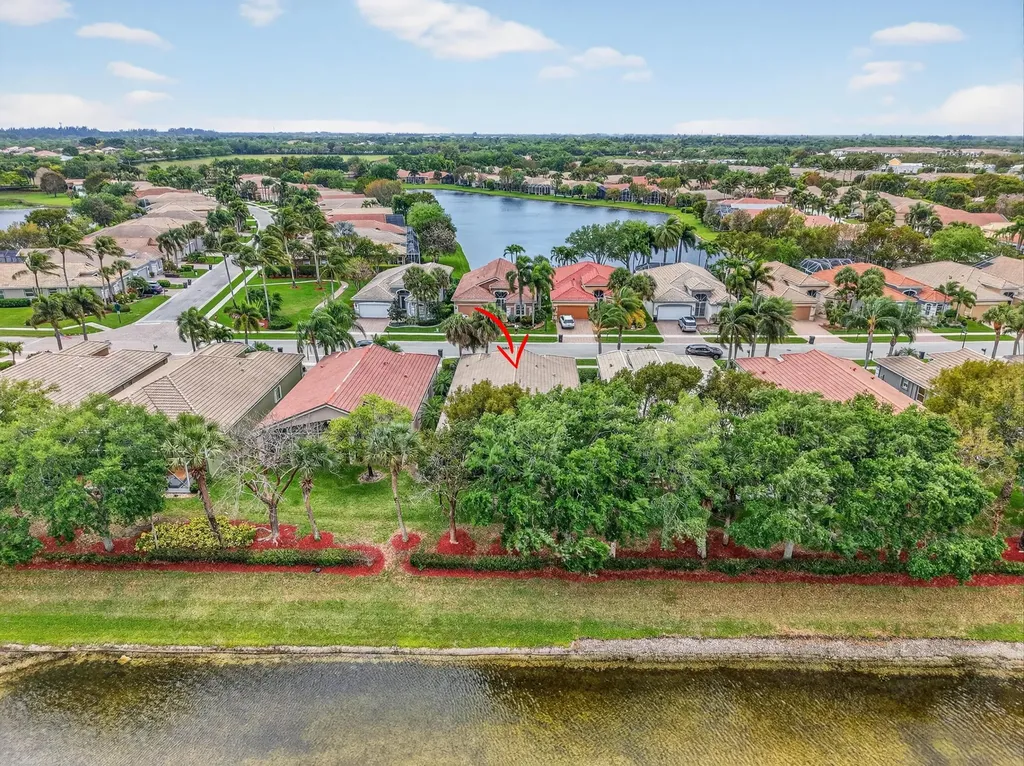 8647 Via Avellino Lake Worth FL 33467