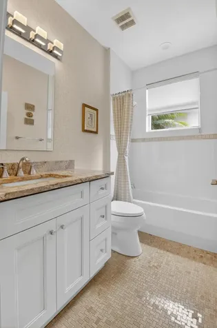 8647 Via Avellino Lake Worth FL 33467