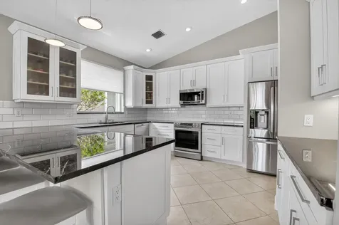 8647 Via Avellino Lake Worth FL 33467