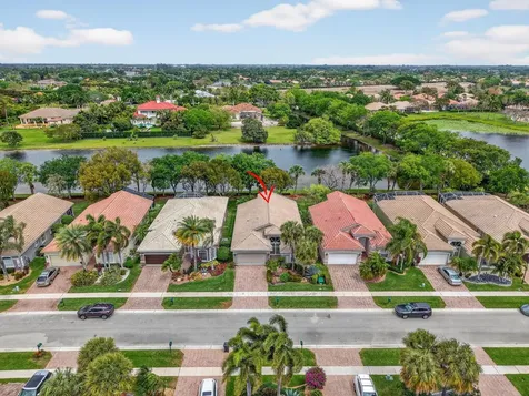 8647 Via Avellino Lake Worth FL 33467