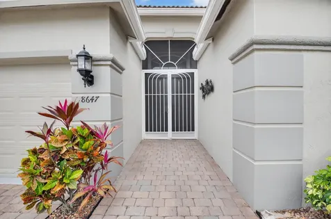 8647 Via Avellino Lake Worth FL 33467