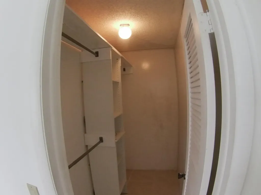 556 Capri L Delray Beach FL 33484