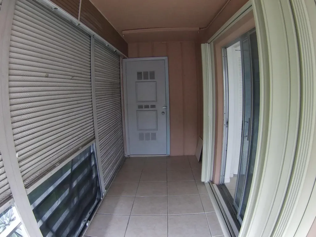 556 Capri L Delray Beach FL 33484