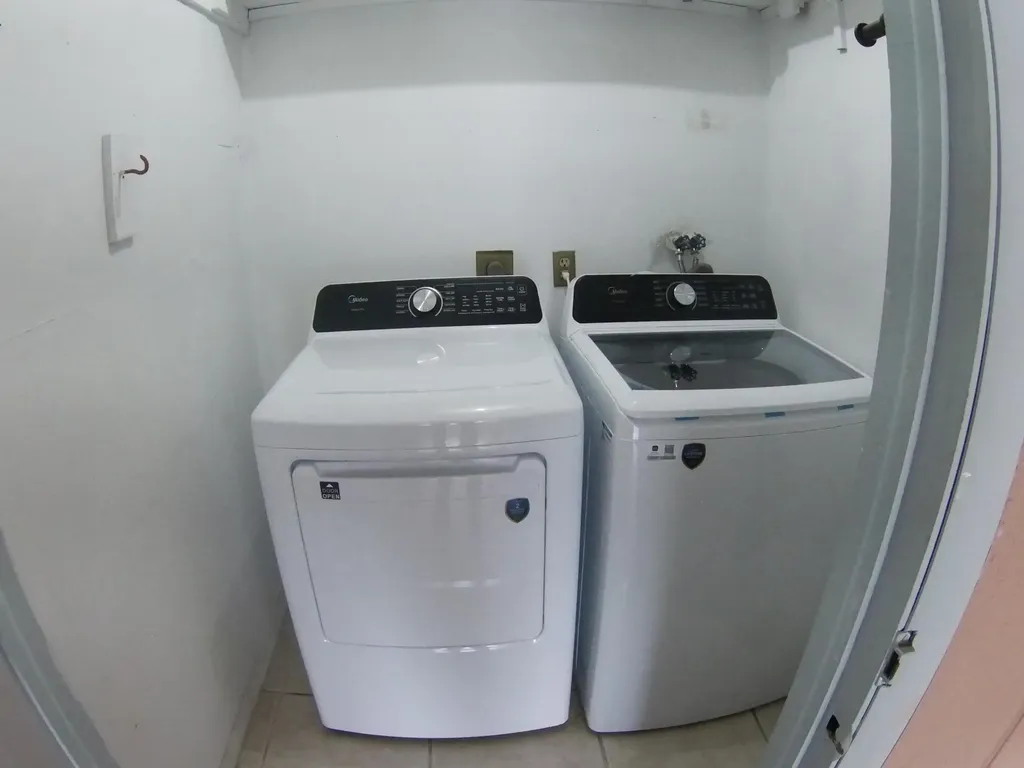 556 Capri L Delray Beach FL 33484