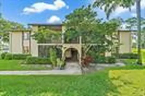 440 Pine Glen Lane Greenacres FL 33463