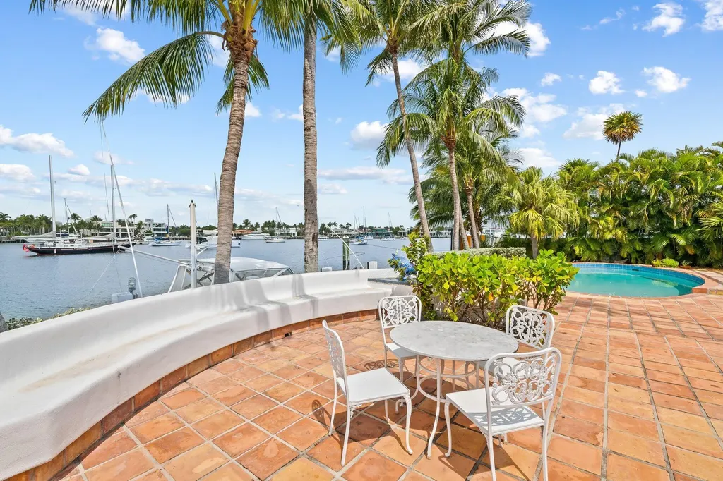 1511 E Lake Drive Fort Lauderdale FL 33316