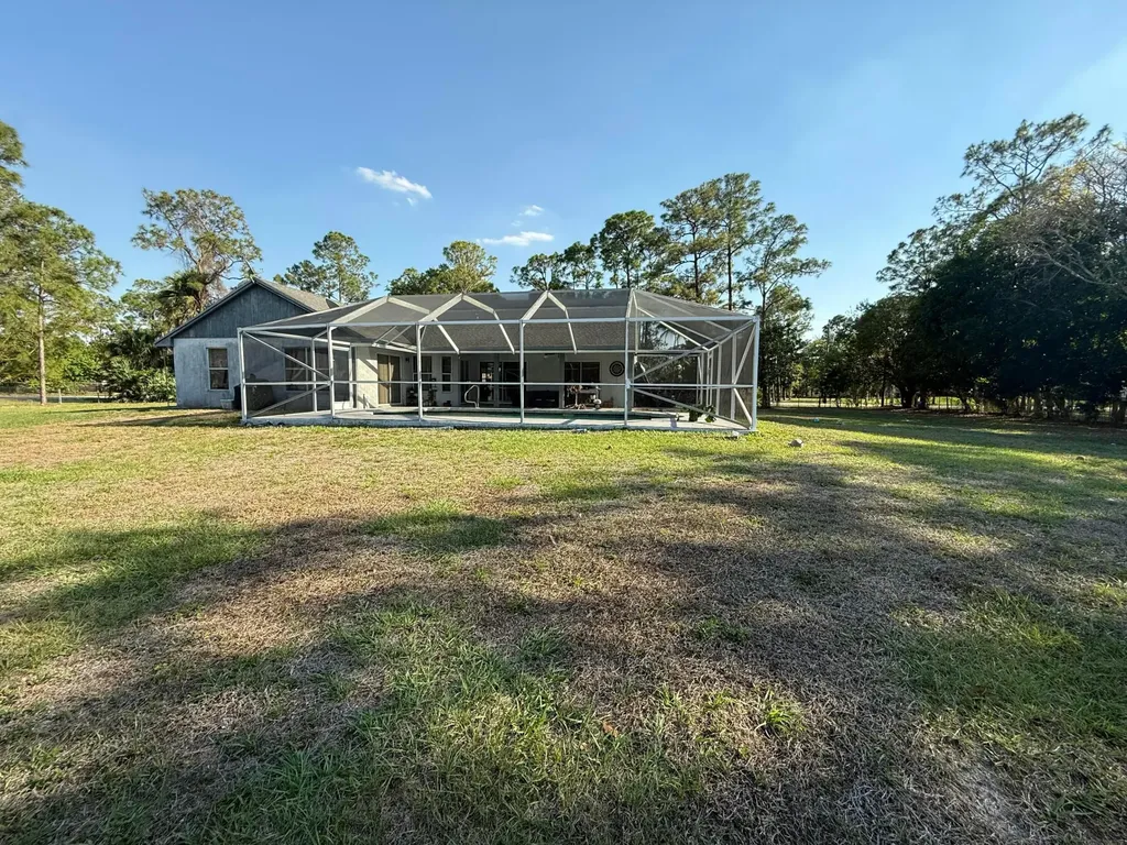 15515 N 94th Street Street N The Acreage FL 33412