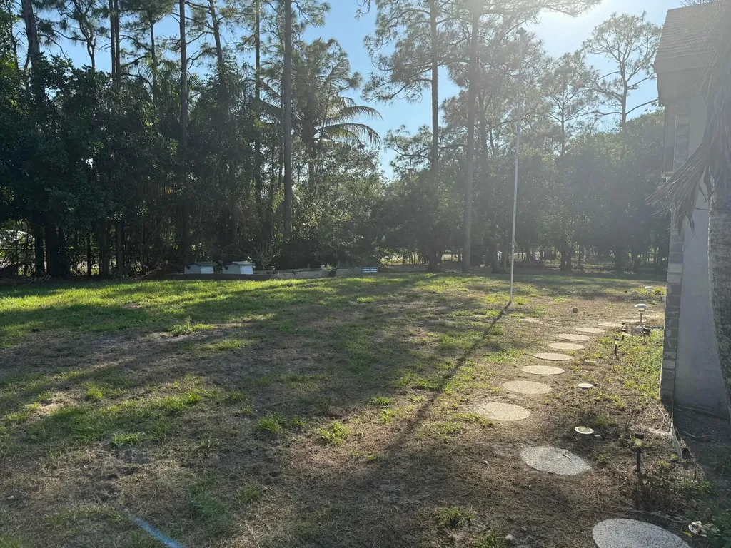 15515 N 94th Street Street N The Acreage FL 33412