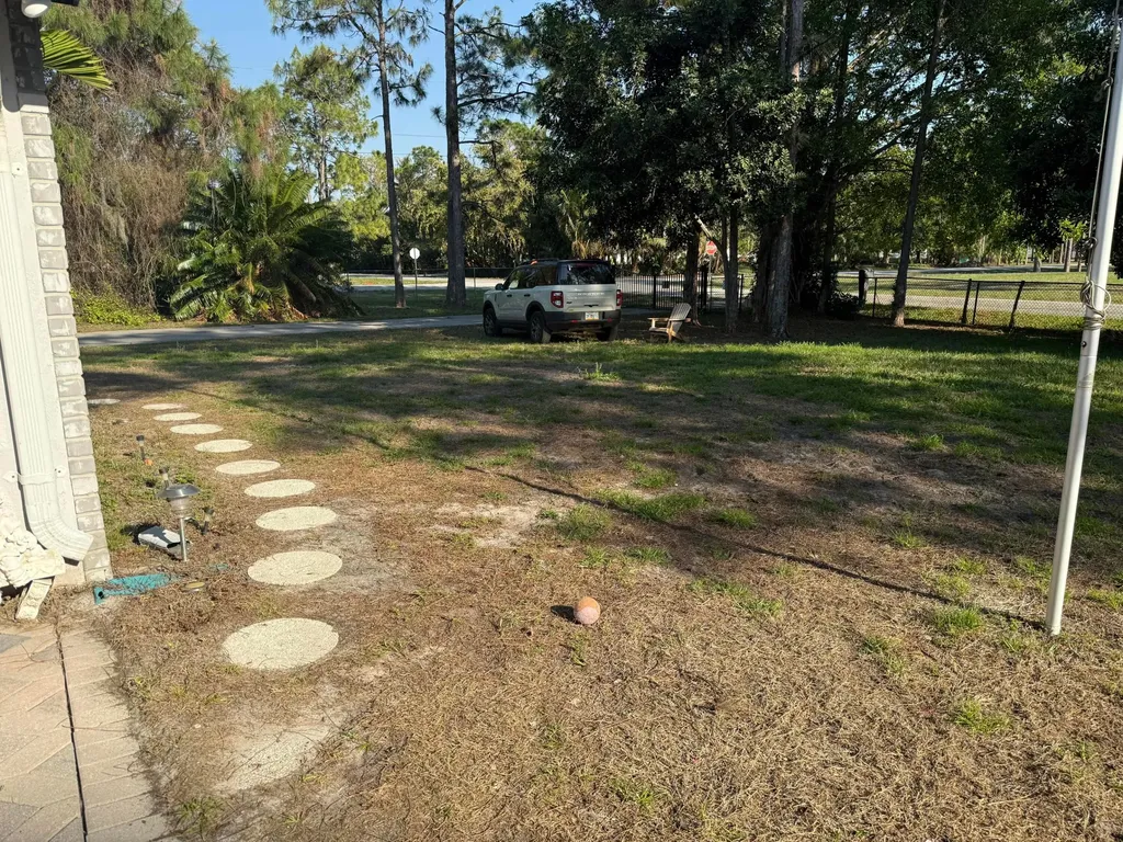 15515 N 94th Street Street N The Acreage FL 33412