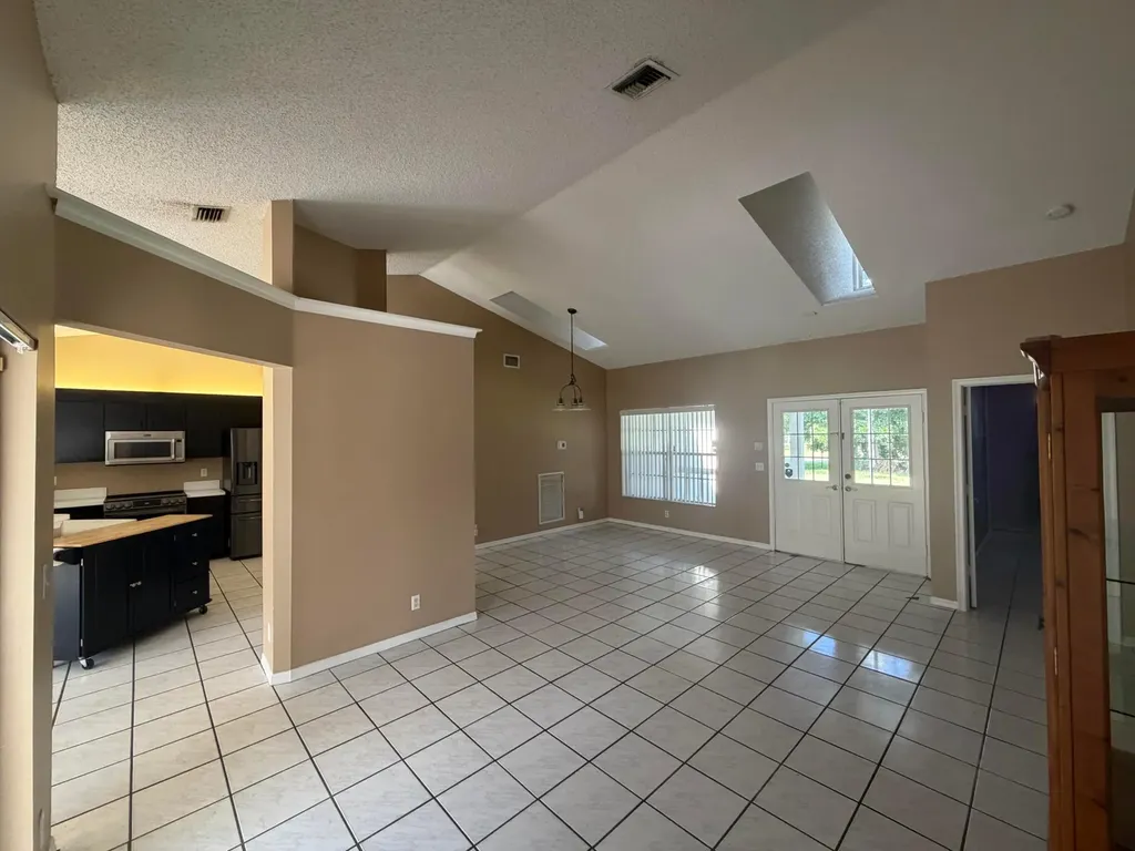 15515 N 94th Street Street N The Acreage FL 33412