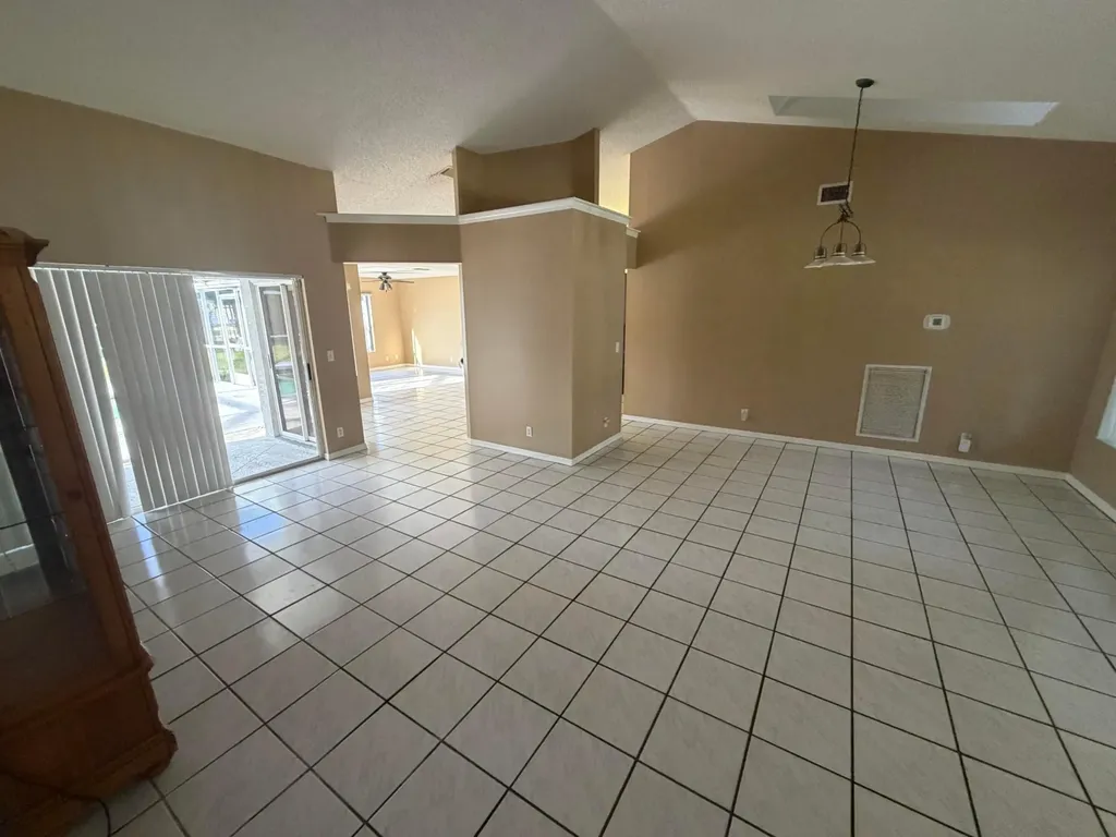 15515 N 94th Street Street N The Acreage FL 33412