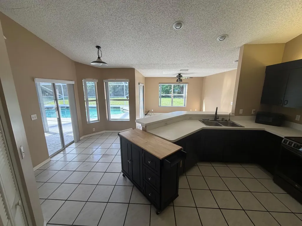 15515 N 94th Street Street N The Acreage FL 33412