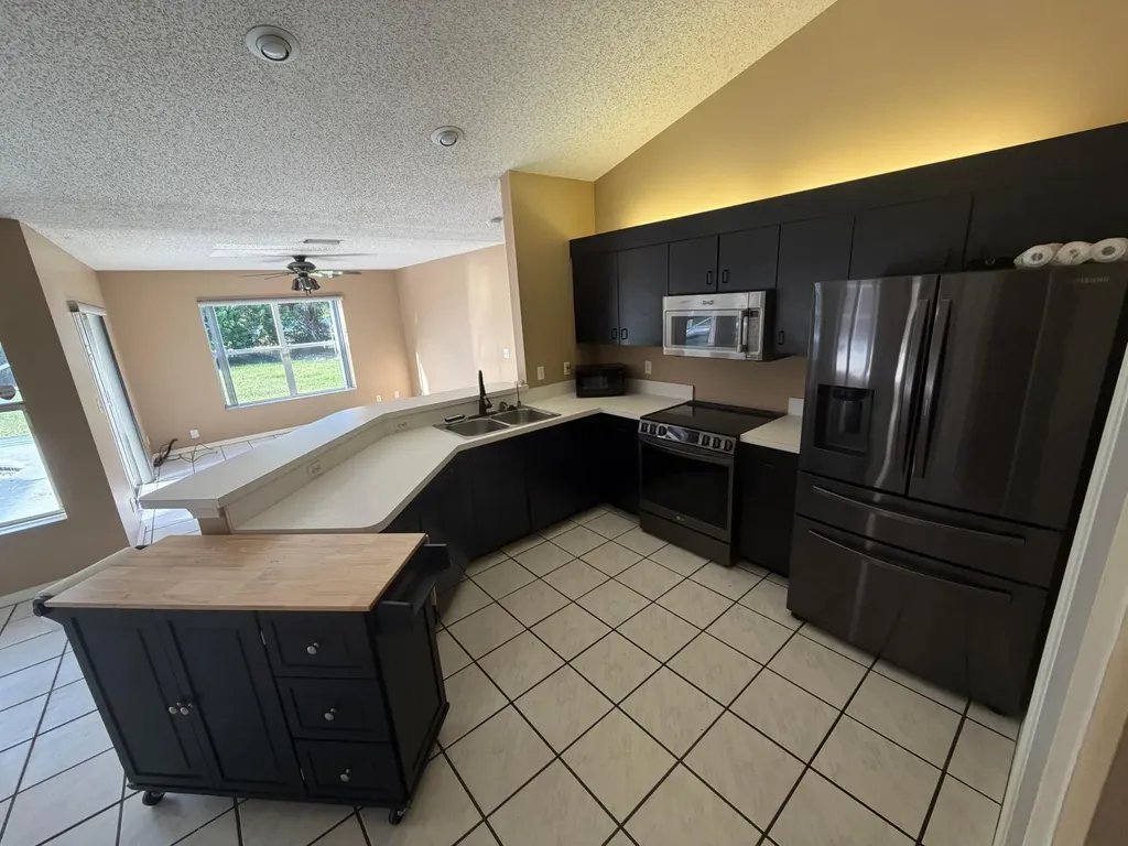 15515 N 94th Street Street N The Acreage FL 33412