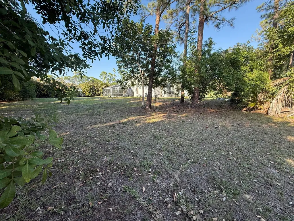 15515 N 94th Street Street N The Acreage FL 33412