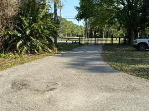 15515 N 94th Street Street N The Acreage FL 33412