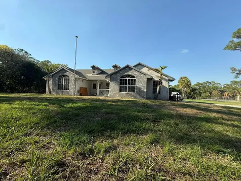 15515 N 94th Street Street N The Acreage FL 33412