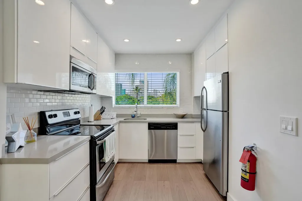 1415 SE 2nd Street Fort Lauderdale FL 33301