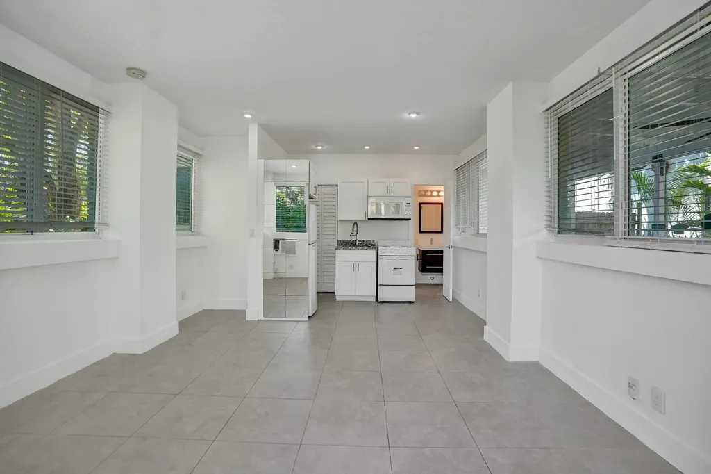 1415 SE 2nd Street Fort Lauderdale FL 33301