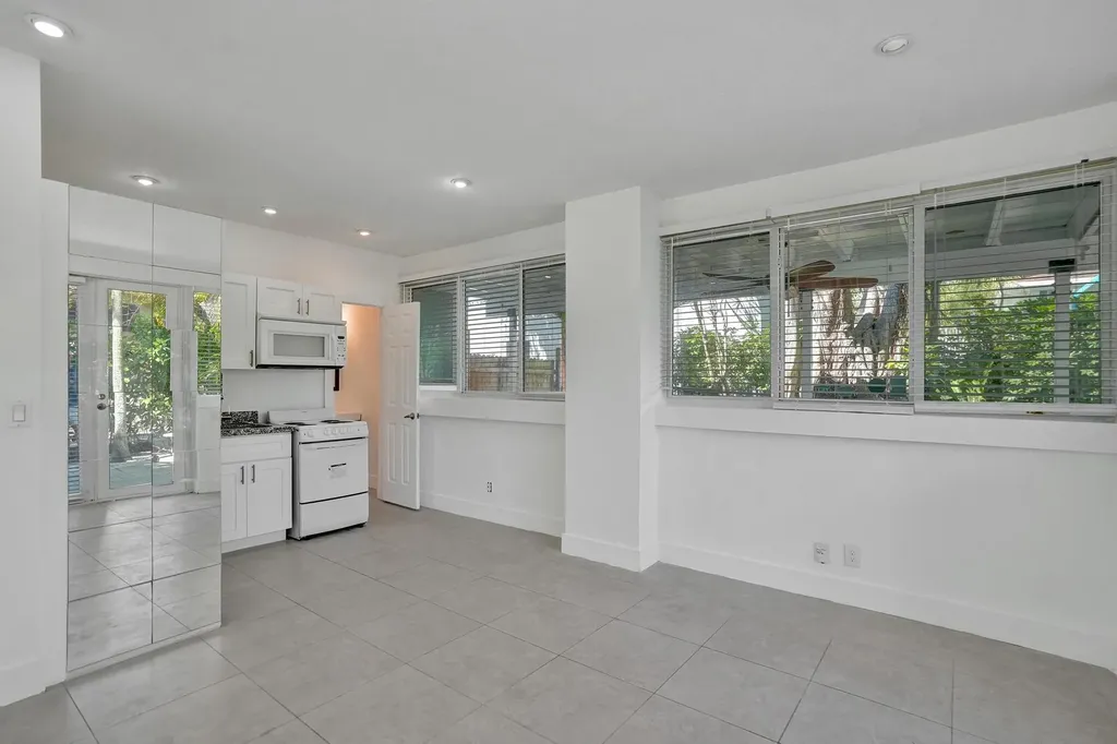 1415 SE 2nd Street Fort Lauderdale FL 33301