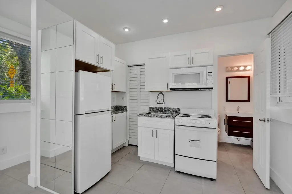 1415 SE 2nd Street Fort Lauderdale FL 33301