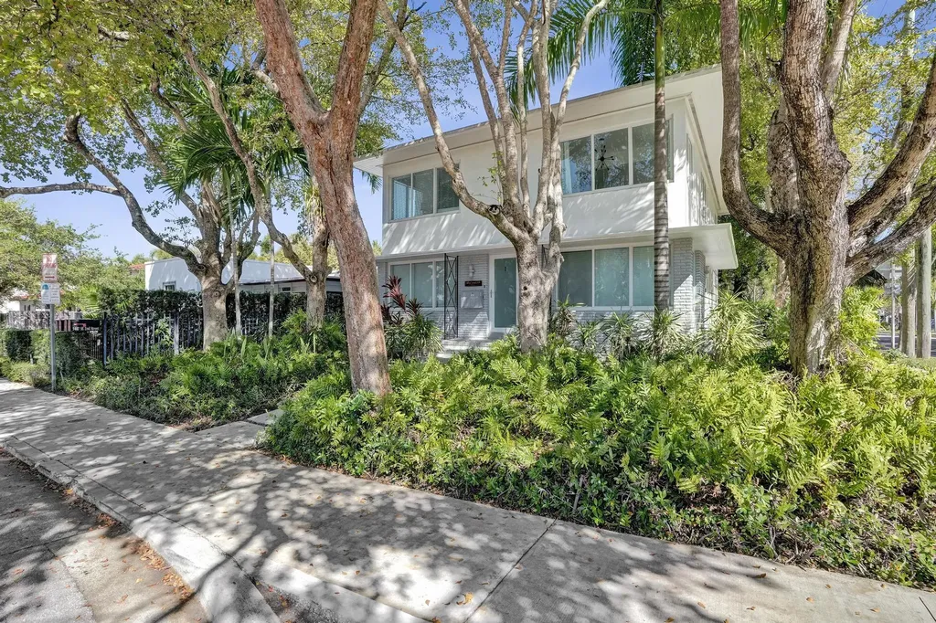 1415 SE 2nd Street Fort Lauderdale FL 33301