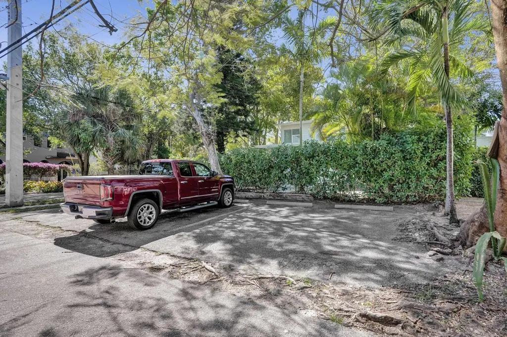 1415 SE 2nd Street Fort Lauderdale FL 33301