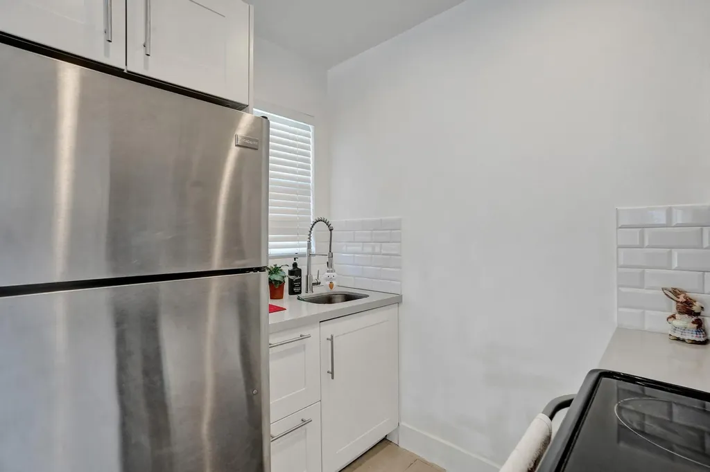 1415 SE 2nd Street Fort Lauderdale FL 33301