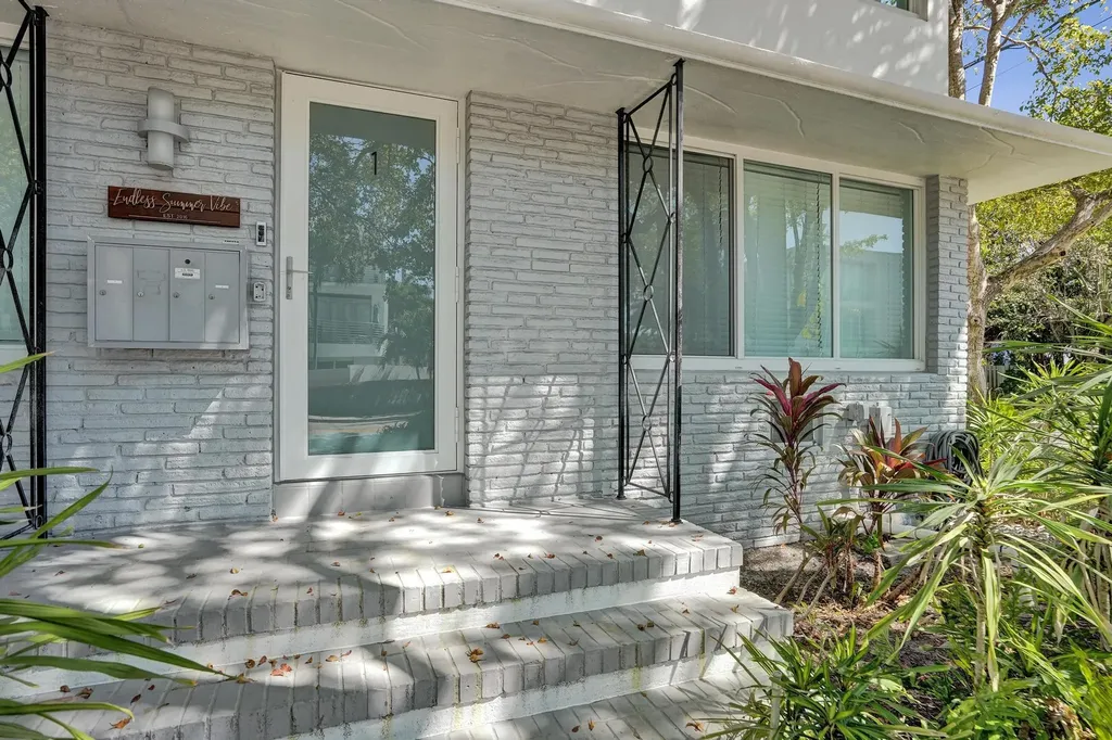 1415 SE 2nd Street Fort Lauderdale FL 33301