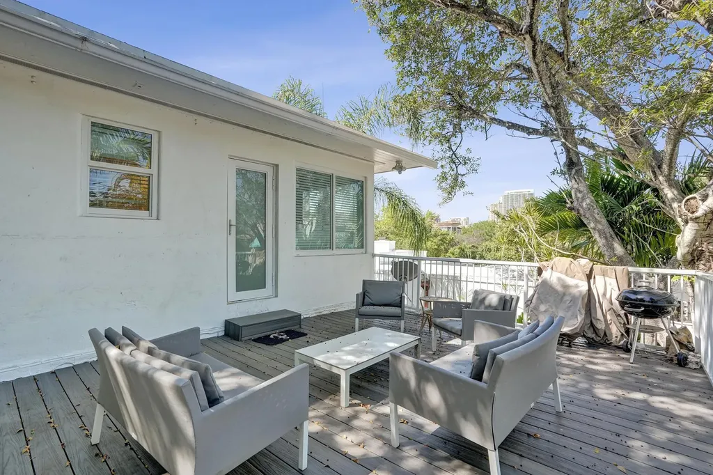 1415 SE 2nd Street Fort Lauderdale FL 33301
