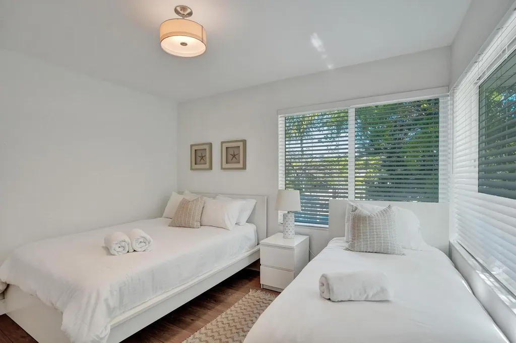 1415 SE 2nd Street Fort Lauderdale FL 33301