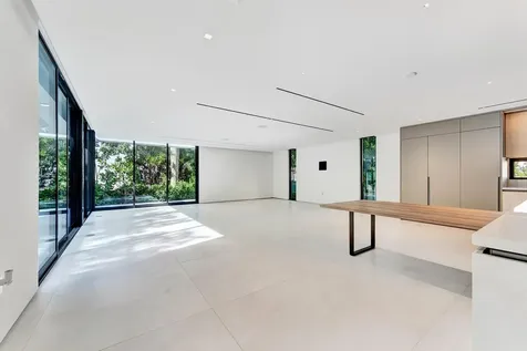 2130 S Miami Avenue Miami FL 33129