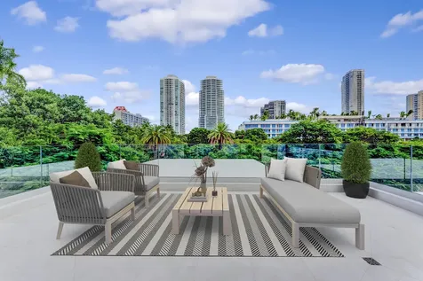 2130 S Miami Avenue Miami FL 33129