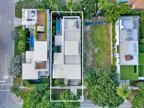 2130 S Miami Avenue Miami FL 33129