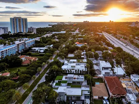 2130 S Miami Avenue Miami FL 33129